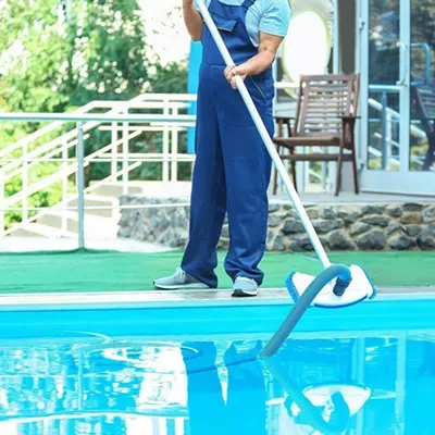 swimming-pool-maintenance-